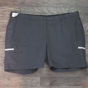 Twin hill size 32w women's outdoor shorts